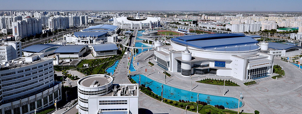Türkmenistanyň paýtagty „Aşgabat 2017“ Oýunlaryny toý lybasyna beslenip garşy alýar