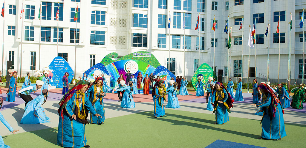 Flags of Turkmenistan, the Olympic Council of Asia and the countries, participating in the 2017 Asian Games raised in the Olympic Village 