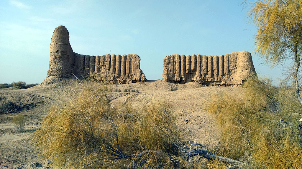 The caravanserais appeared on the territory of Turkmenistan long before the appearance of Islam.