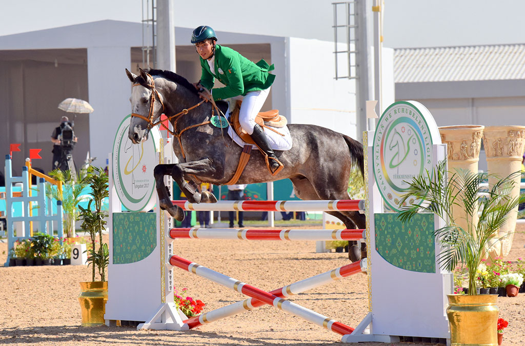 Turkmen show jumper Nikolai Beglaryan wins gold medal of the Asian Games