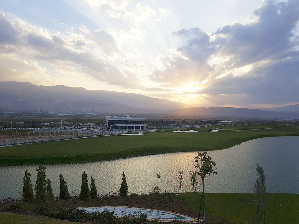 First golf club in the country is ready to be opened in picturesque parking zone of Ashgabat