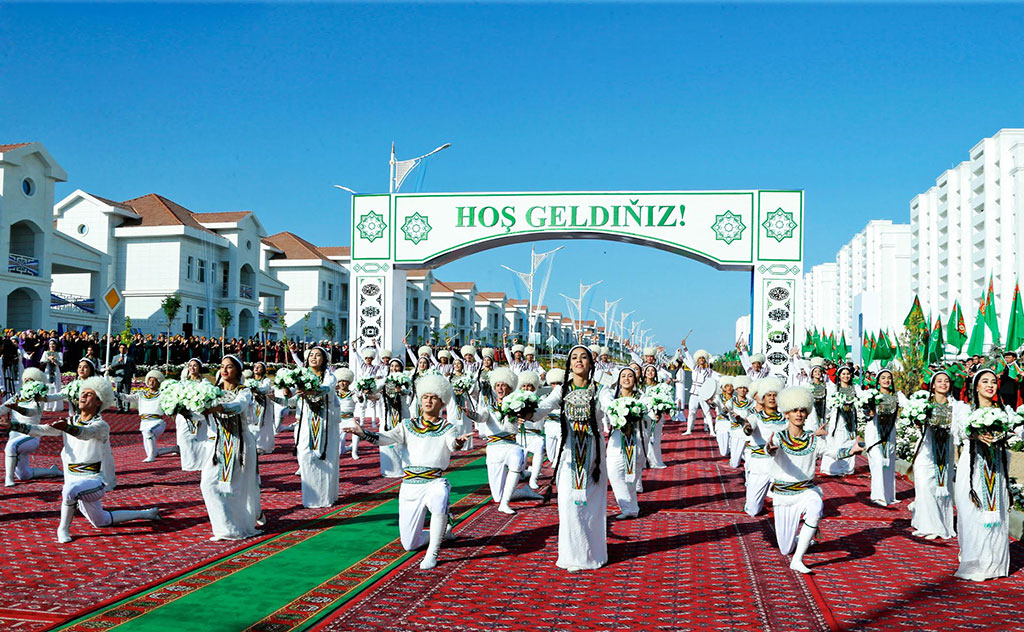 Cottage living complex is opened in Ashgabat with participation of the Head of the State