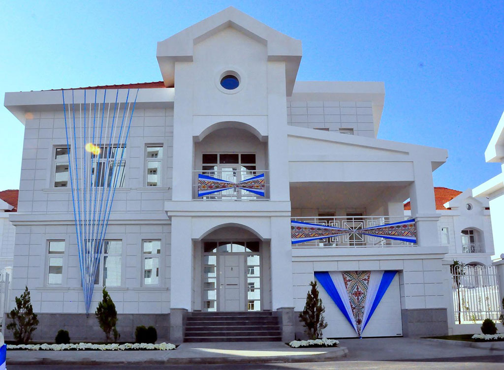 Cottage living complex is opened in Ashgabat with participation of the Head of the State