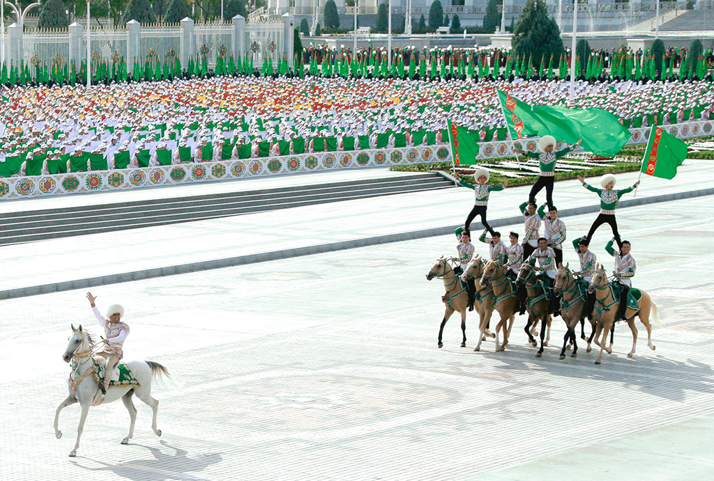 Festive parade on occasion of the Independence Day in Ashgabat 
