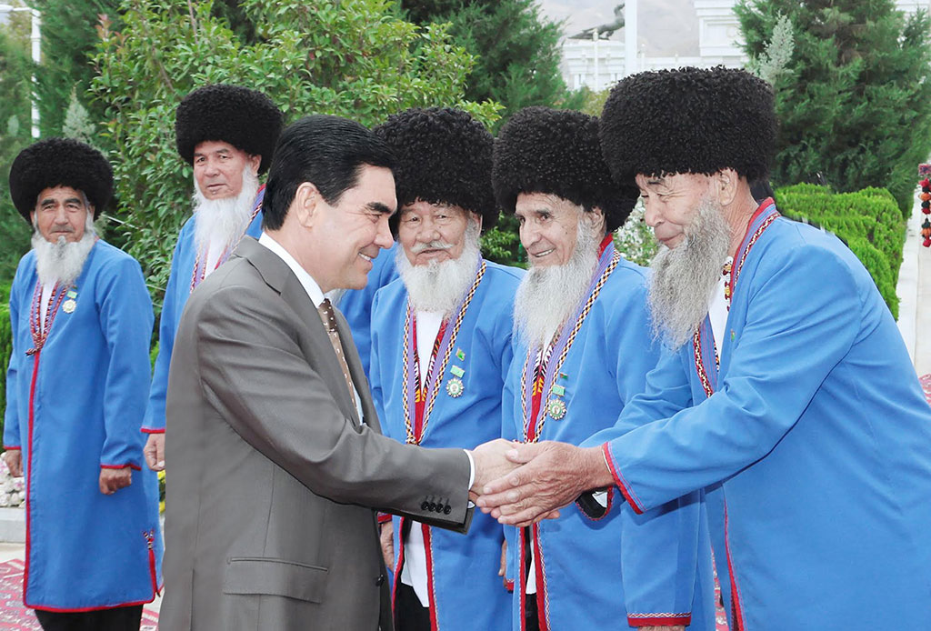 The Head of the State is honoured guest of celebration equestrian tournament 