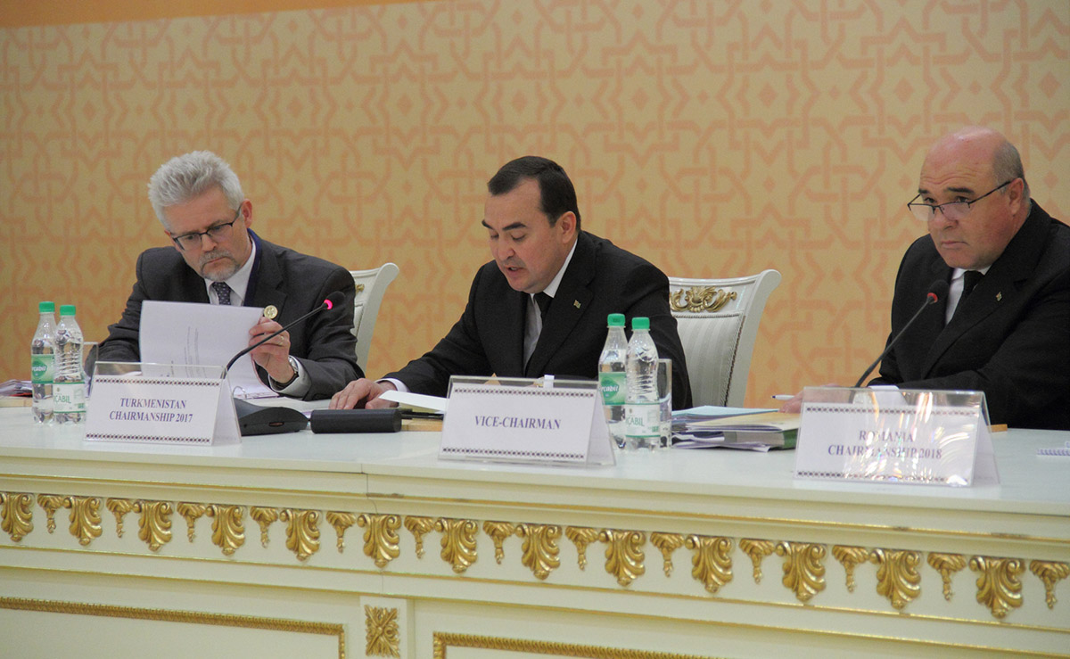 Development trends of global energy sphere are discussed in Turkmen capital