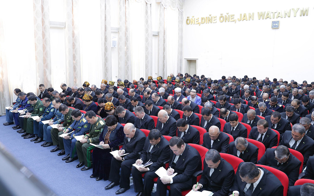 The strategy of the development of Mary Velayat are discussed at the offsite session of the Cabinet of Ministers