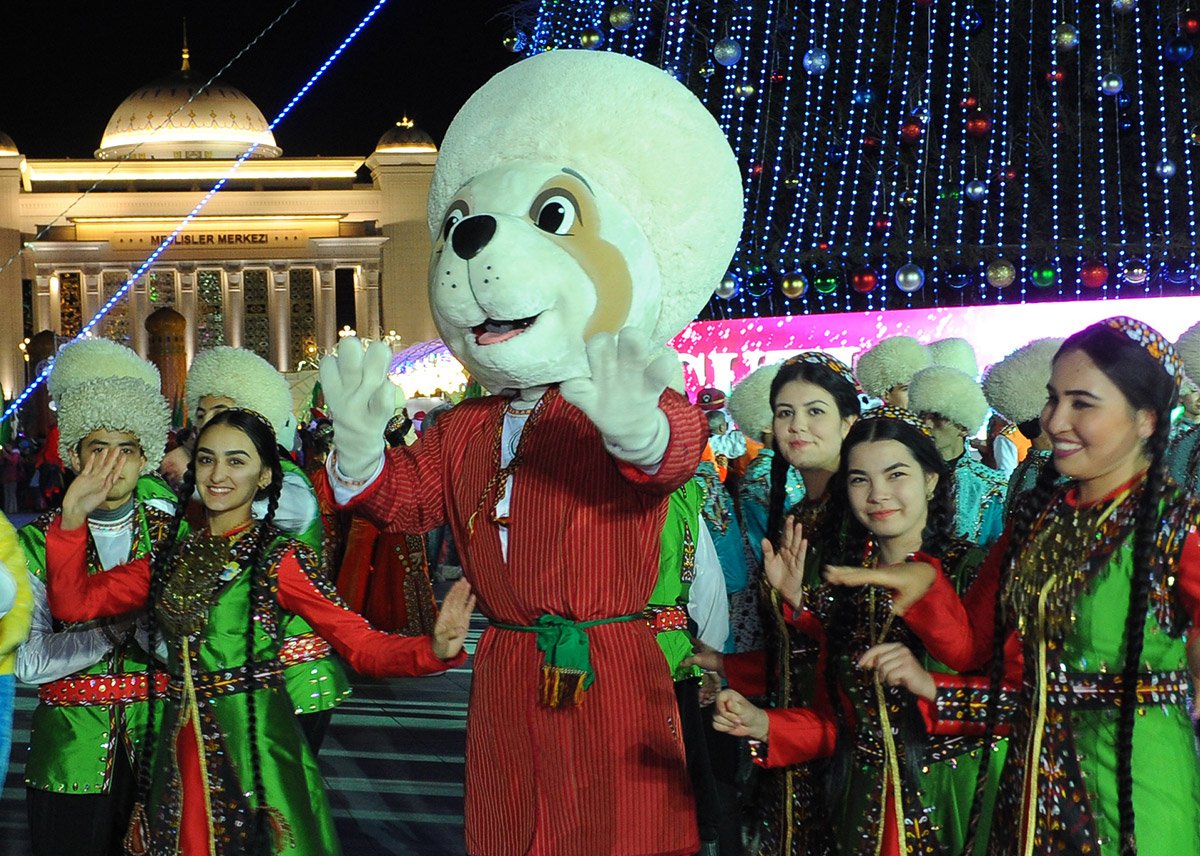 The square of Älem Cultural and Entertainment Centre is the place of New Year celebrations