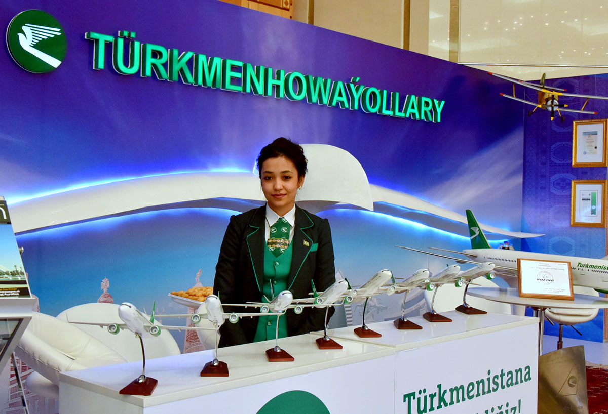 Döwrebap tehnologiýalaryň ýöriteleşdirilen Halkara sergisi öz işine başlady