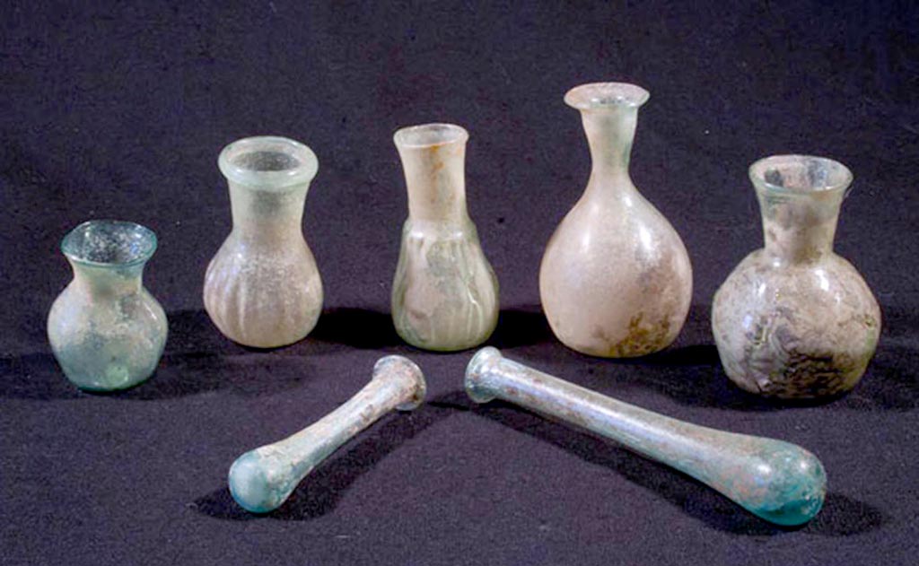Unique findings from Dandanakan witnesses about the development of oriental medicines