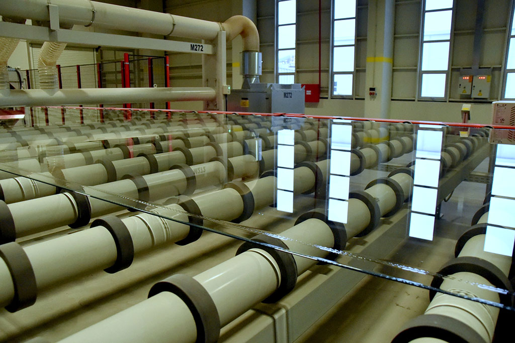 В Ахалском велаяте открыто современное предприятие по производству стекольной продукции 