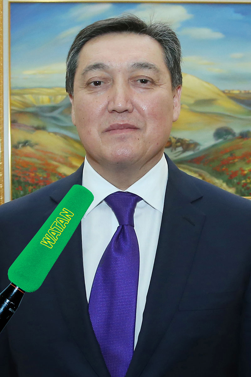 Gurbanguly Berdimuhamedov and Askar Mamin discuss prospects of cooperation between Turkmenistan and Kazakhstan 