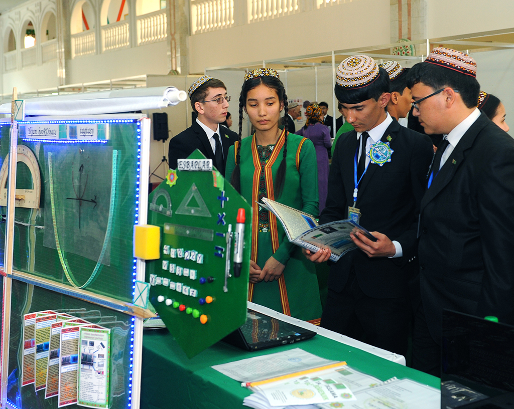 Results of project academic competition for school students are summed up