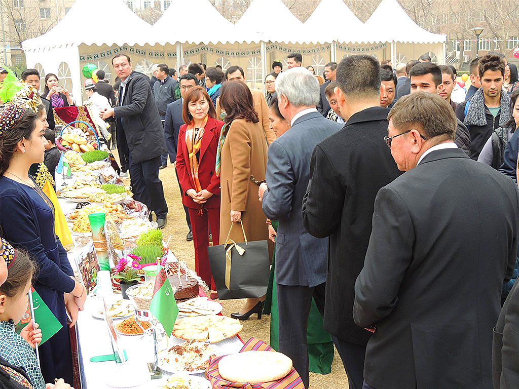 The Novruz celebration is organized in Beijing by support of Turkmen diplomats 