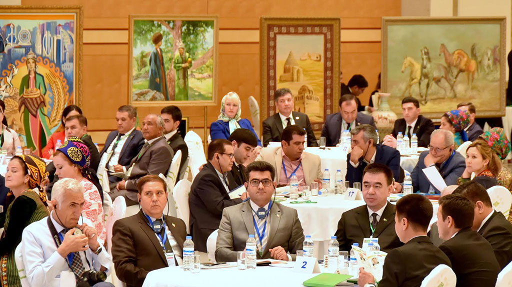 Business communities of Turkmenistan and Iran outline approaches to diversification of cooperation 