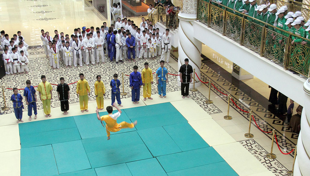 Turkmen martial arts masters participates in sport festival 