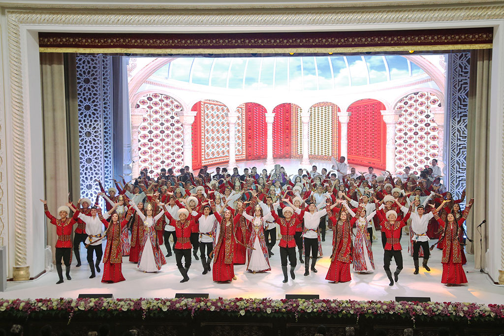 В завершающий день государственного визита в Узбекистан Президент Туркменистана посетил Хорезмскую область 