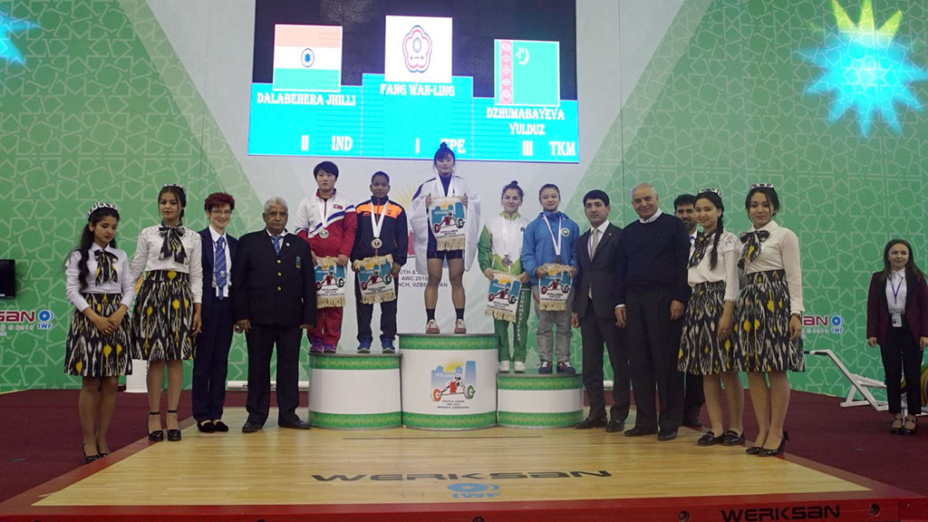 Weightlifters of Turkmenistan win the silver and two bronze medals of the Asia Youth Championship 