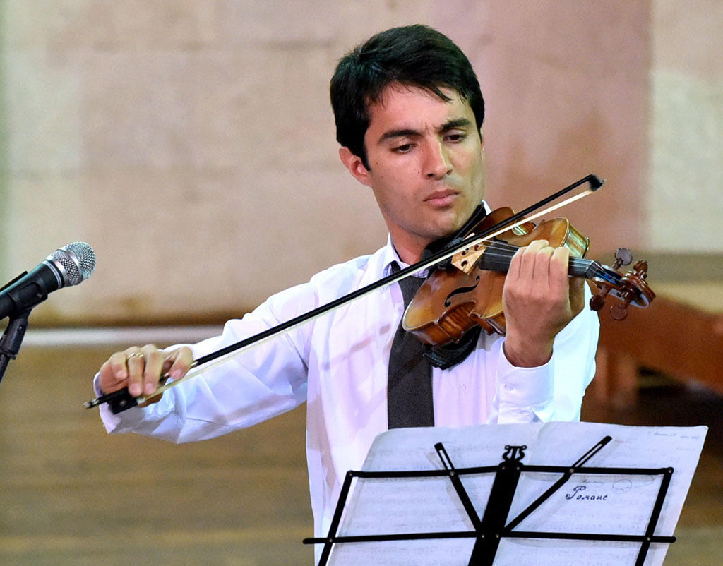 The concert dedicated to the 145th birthday of Sergey Rachmaninov is conducted in the Big Hall of the Turkmen National Conservatory 