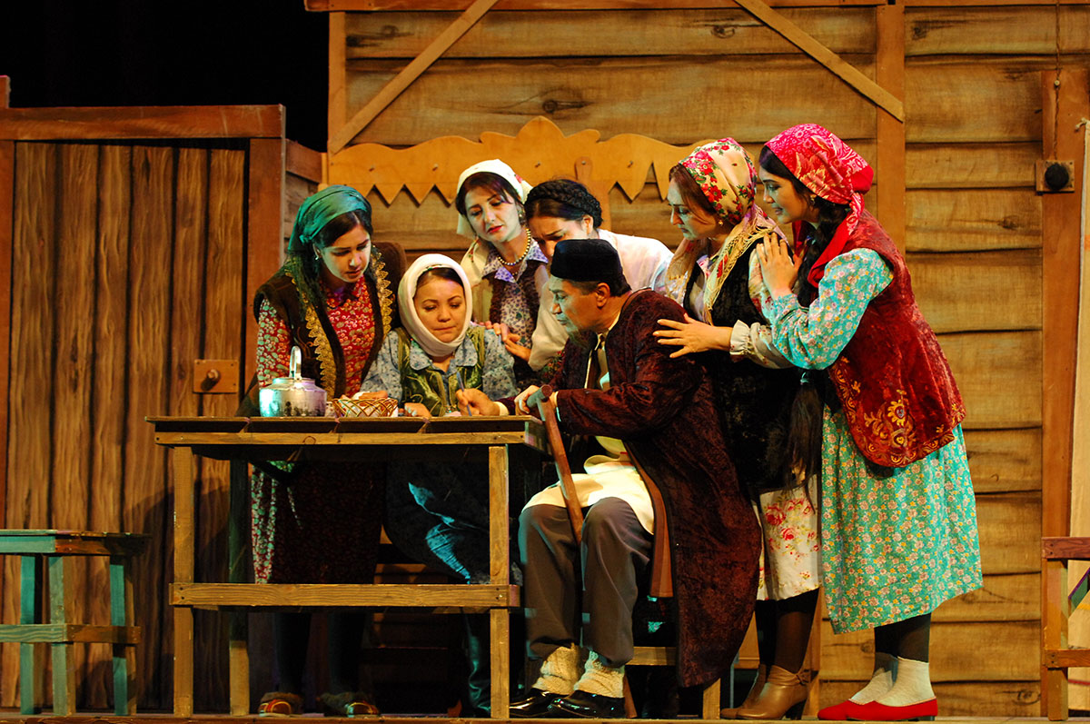 The Alp Arslan Theater presents the performance "Six Women", based on the story of Zaki Zainullin "Behind the Hill"