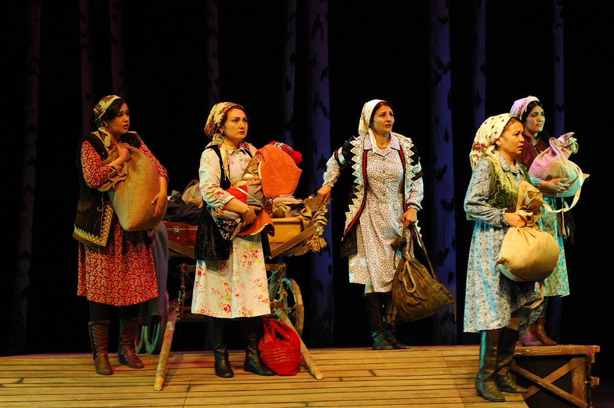 The Alp Arslan Theater presents the performance "Six Women", based on the story of Zaki Zainullin "Behind the Hill"