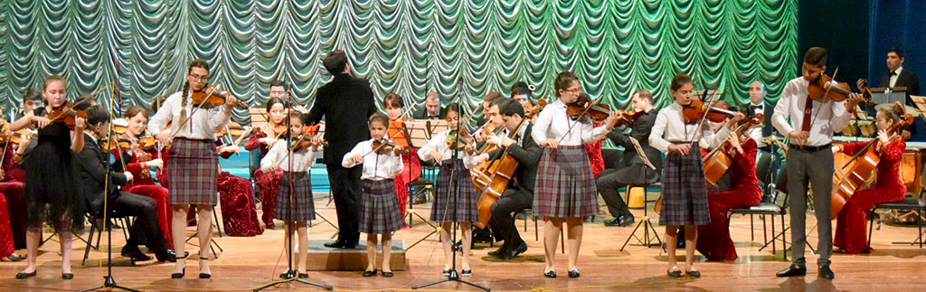 Ashgabat music lovers appreciated the performing skills of the young violinist Céline Samsar