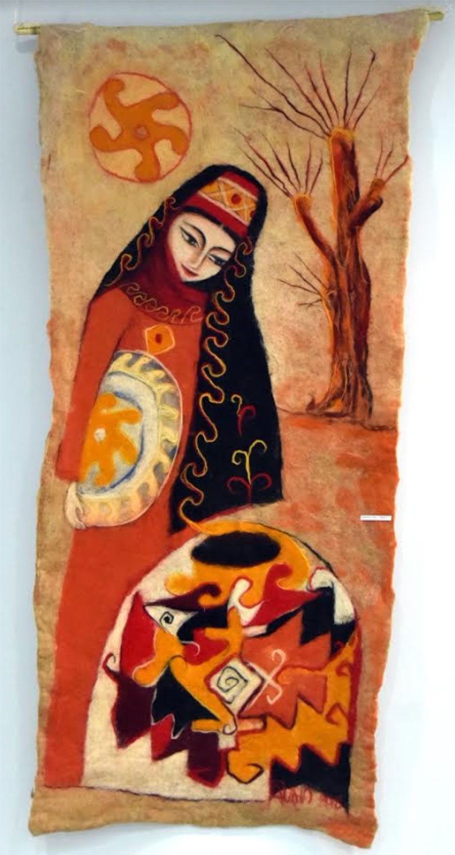 В Выставочном центре представлены работы, посвященные Дню Конституции и Государственного флага Туркменистана