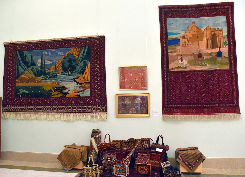 Exhibition of the Museum of Visual Arts speaks of the history and traditions of carpet making