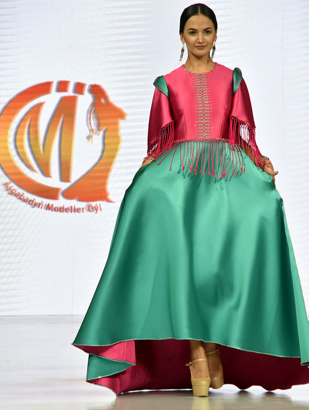 В Ашхабаде состоялся модный показ 