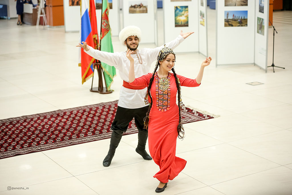 Photo exhibition «Turkmenistan is the heart of the Great Silk Road» took place in St. Petersburg