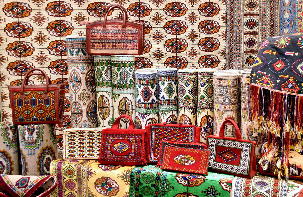 The country observes the Day of Turkmen Carpet and Textile Industry Personnel 