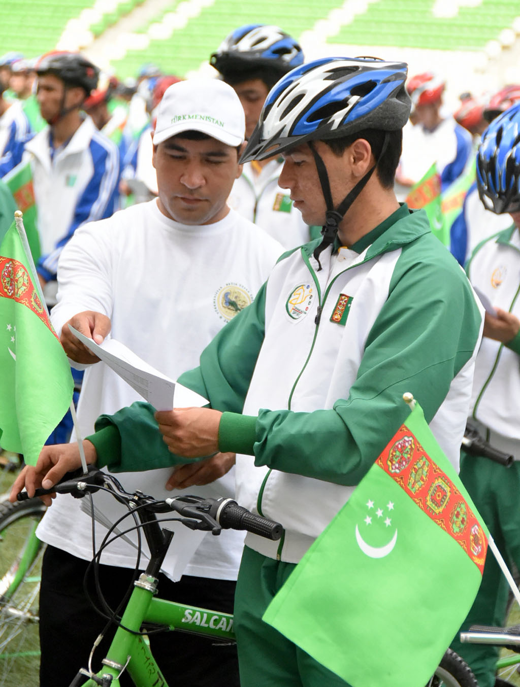 Mass Cycling Training at Ashgabat Stadium Enters Guinness Book of Records 