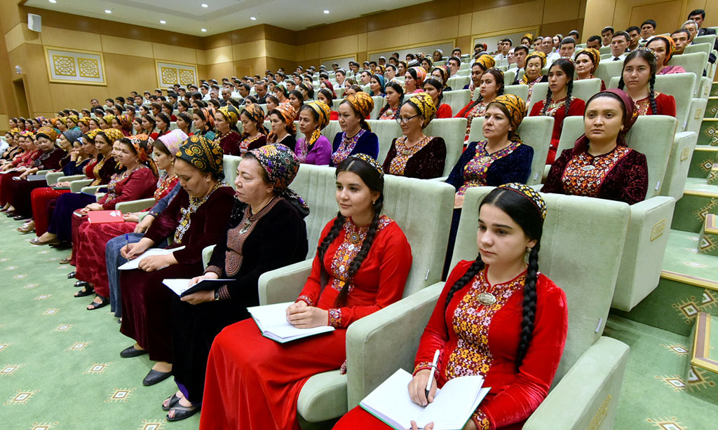 Presentation of the Head of the State book “Worshiping Mother – Worshiping a Sacred Person” takes place in the Centre of Non-governmental organizations 