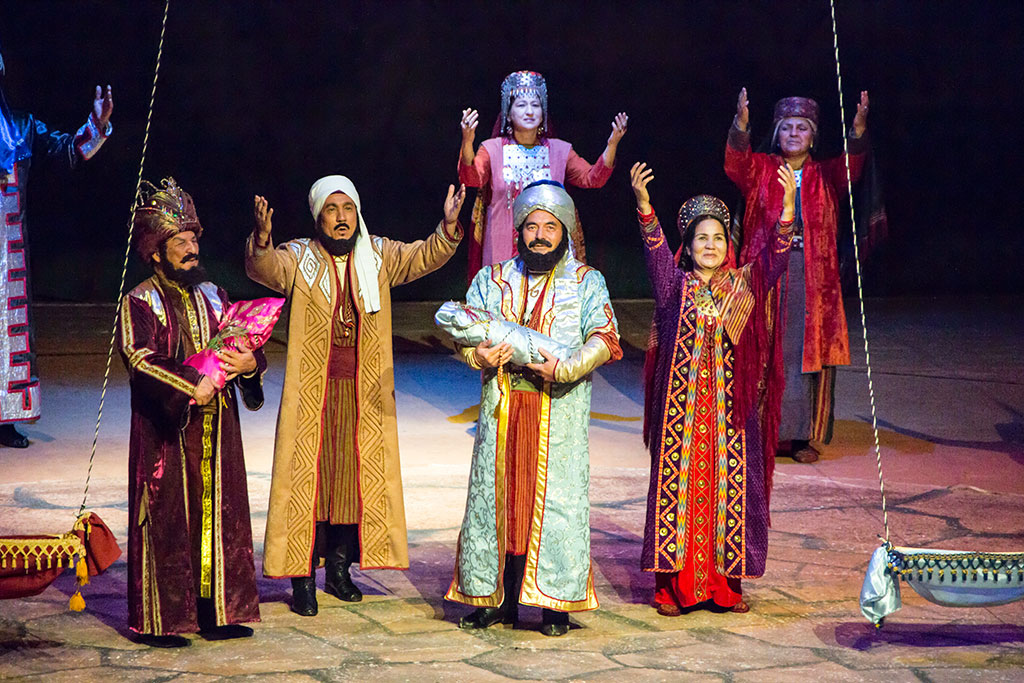 The staff of the Mary Drama Theater presents a new version of the famous dastan