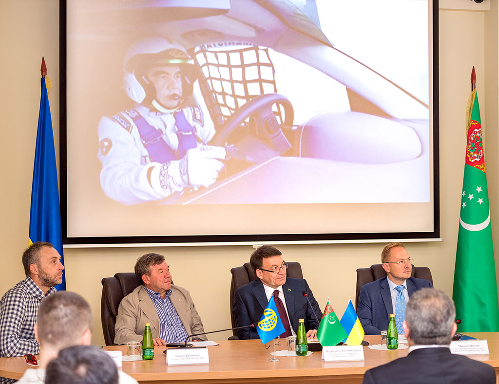 Kiýewde “Amul – Hazar 2018” halkara  awtorallisine bagyşlanan metbugat maslahaty geçirildi