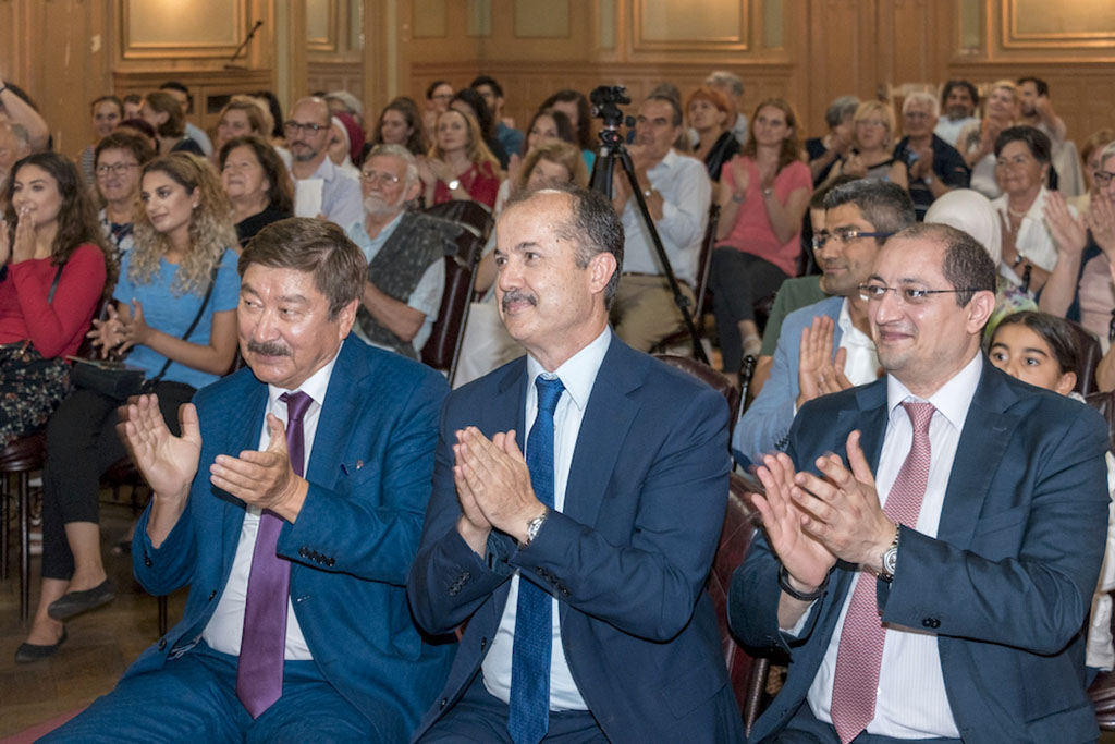 "Lullaby" Nury Halmamedov sounded at a concert in Bosnian Zenica