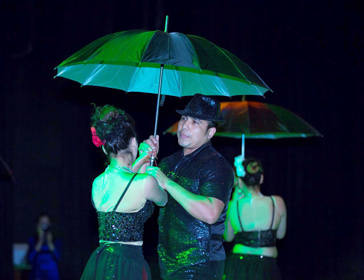 Aşgabatlylar hindi  tanslaryna tomaşa etdiler