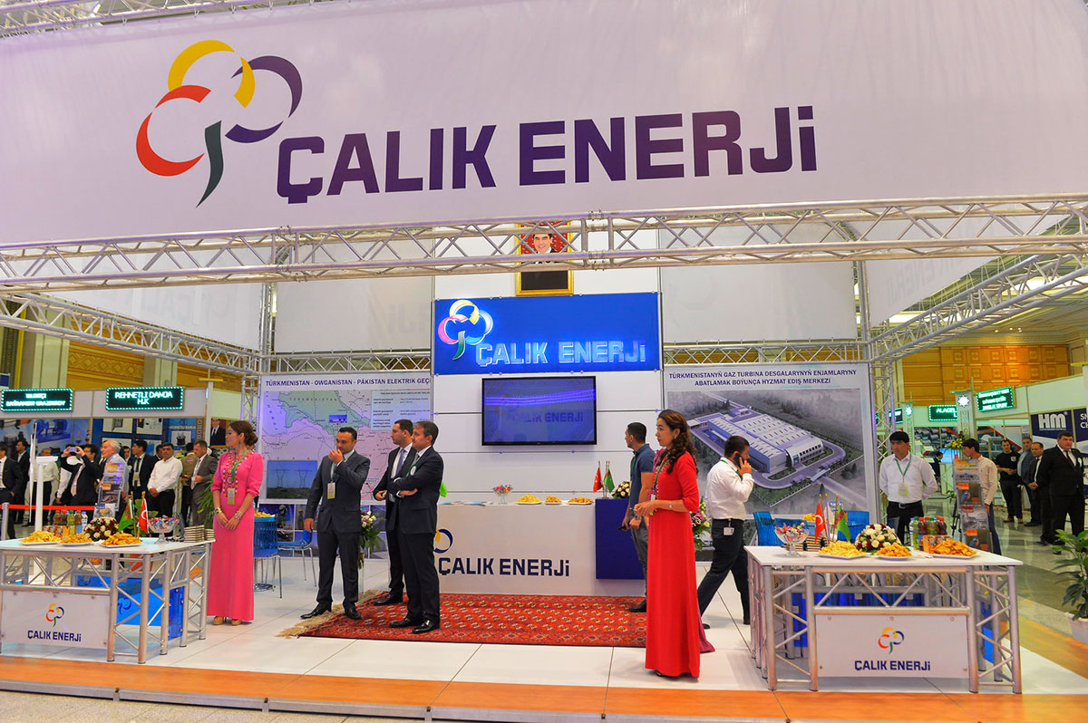 Aş­ga­bat­da hal­ka­ra pu­dak­la­ýyn ser­gi öz işi­ne baş­la­dy