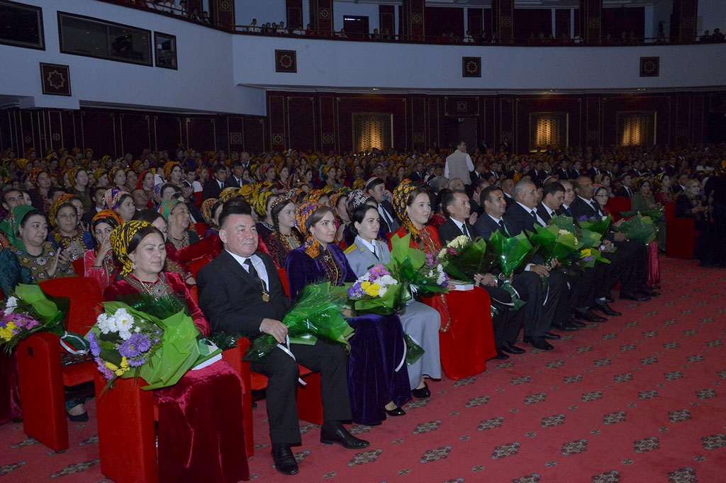 Cultural Figures Receive Presidential Awards and Titles at Recognition Ceremony 