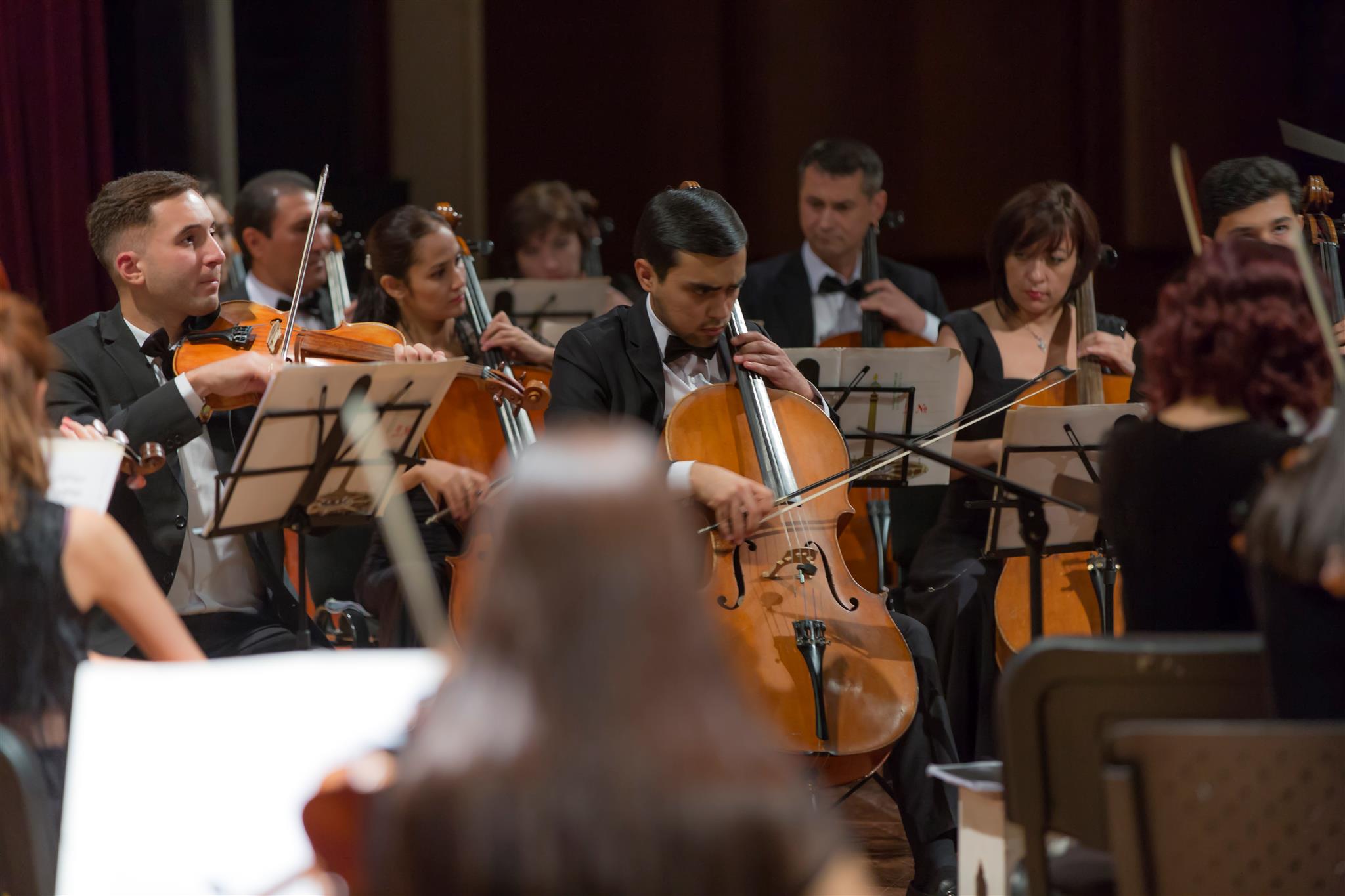 The orchestra conducted by Rasul Klychev performs 