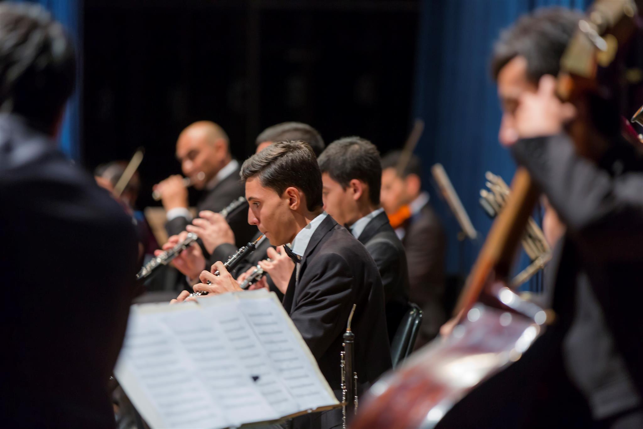 The orchestra conducted by Rasul Klychev performs 