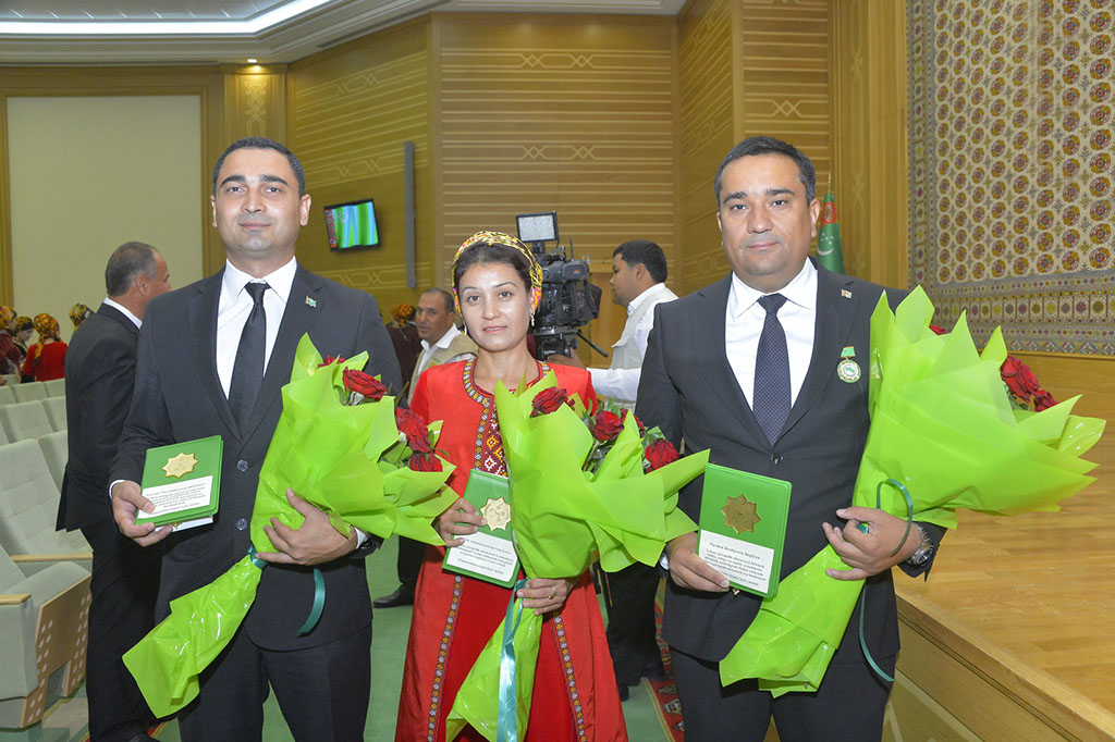 Ashgabat hosts honouring ceremony of the compatriots who receive awards and titles 