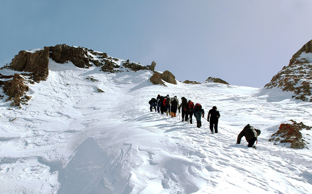 “Agama” alpinistler kluby 25 ýyllygyny belleýär