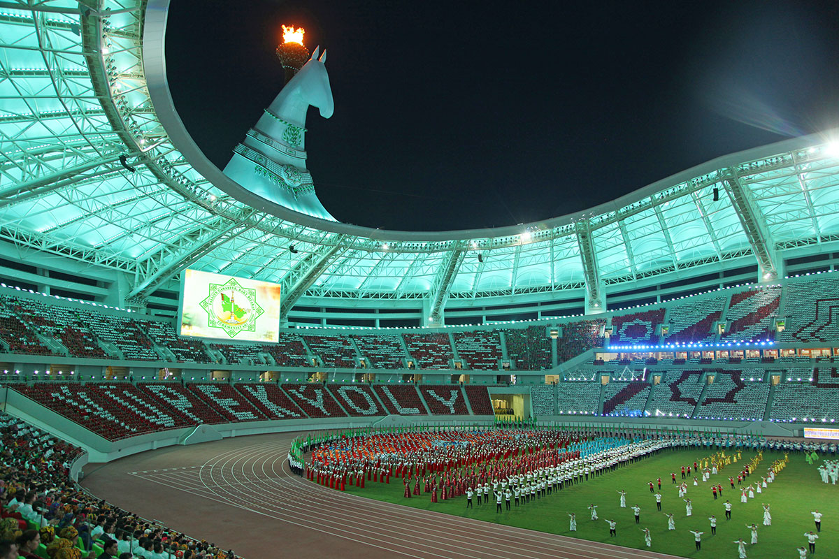 Türkmenistanyň Prezidenti Olimpiýa stadionynda geçirilen dabaralara gatnaşdy