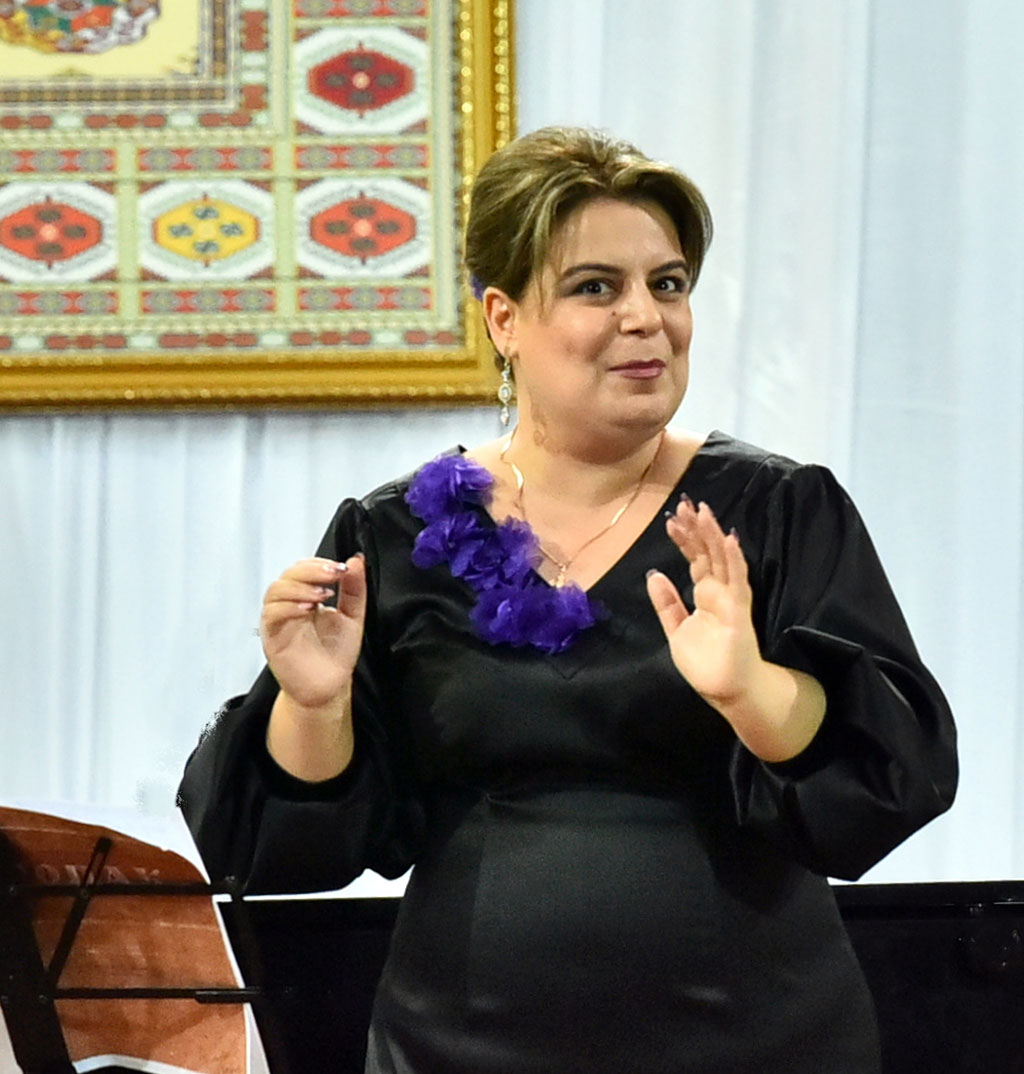 Konserwatoriýanyň Uly zalynda milli we ýewropa nusgawy sazlary ýaňlandy