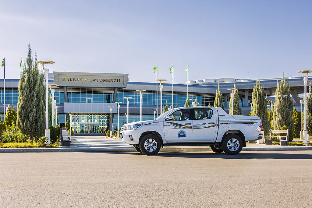 55 cars and minibuses supplements the fleet of Turkmen Post 