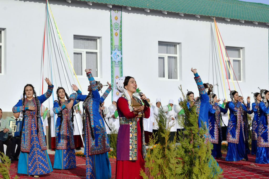 Apartment building and rural Health House expand social infrastructure in Dashoguz velayat 