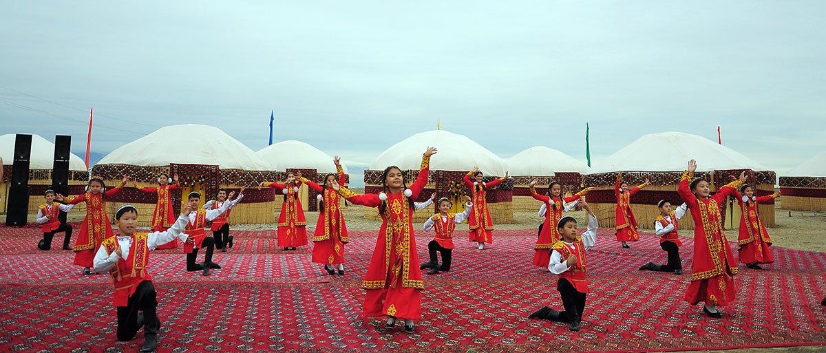 Foundation of modern villages are laid in Ahal Velayat 