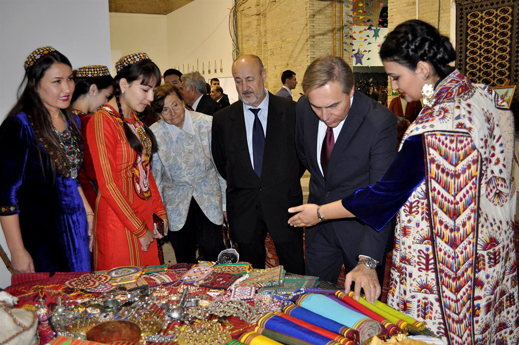 Turkmen culture showcased at Outlook World Culture Festival in Kiev 