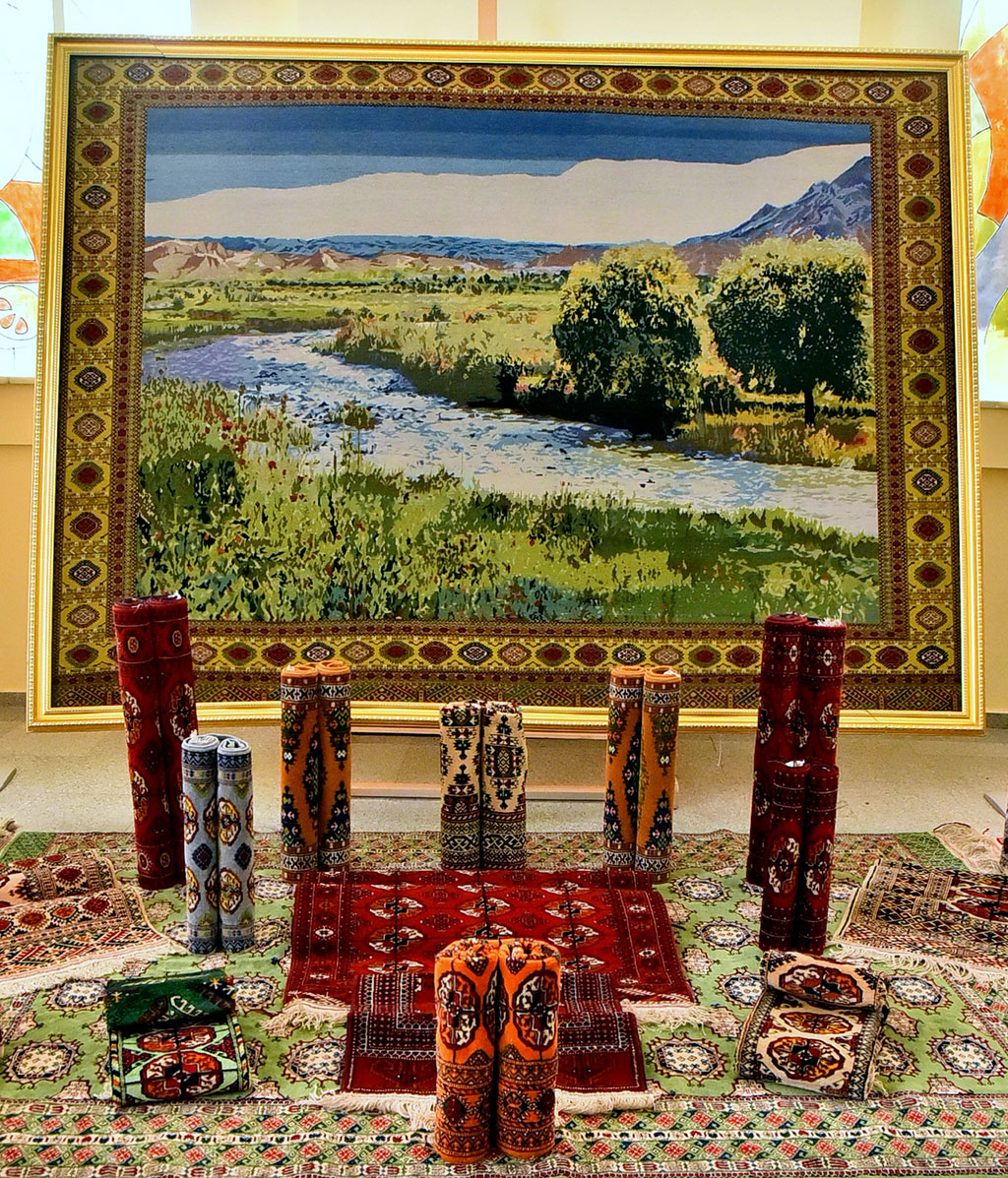 Туркменский текстиль: традиции и интерпретации 